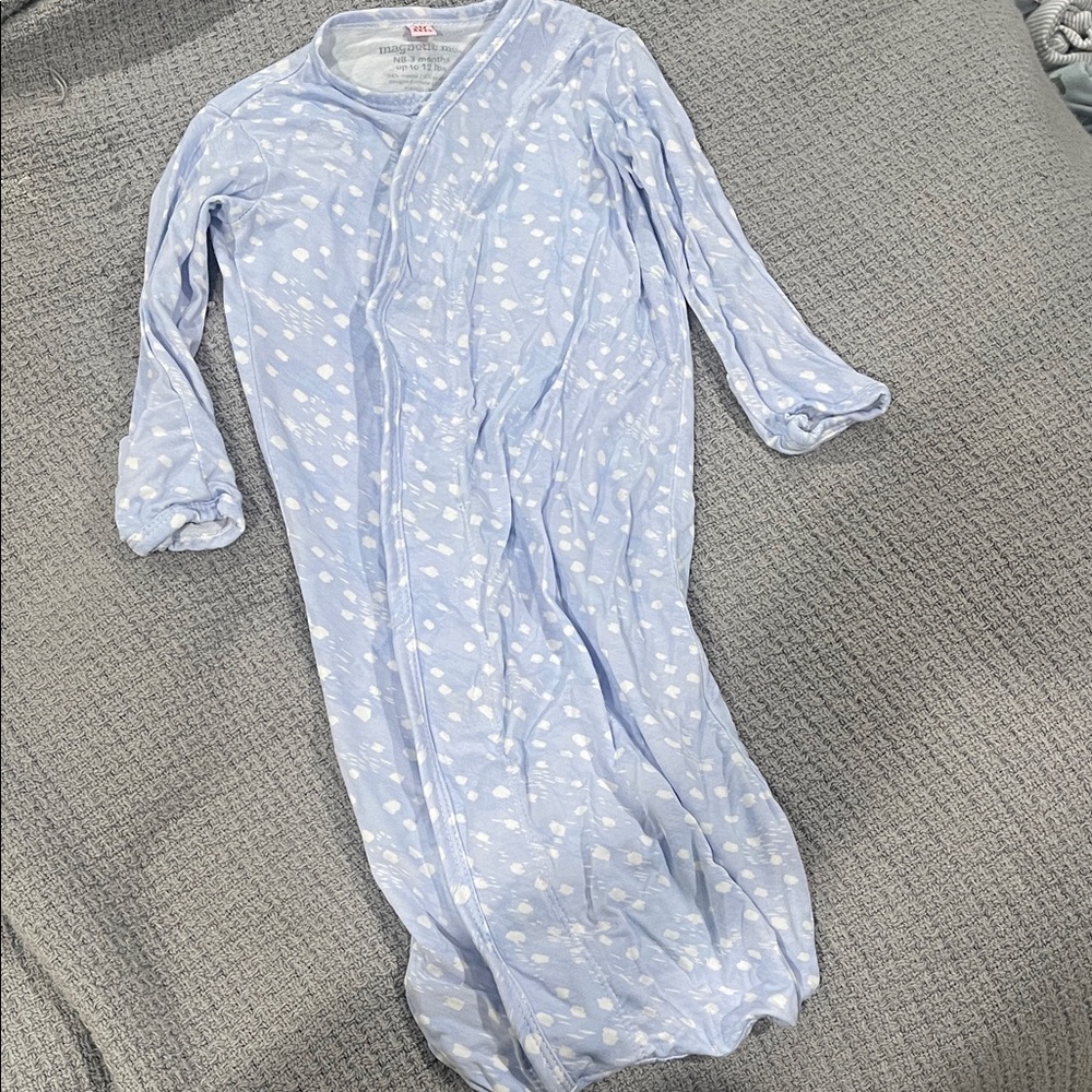 Magnetic Me gown NB-3mo.
